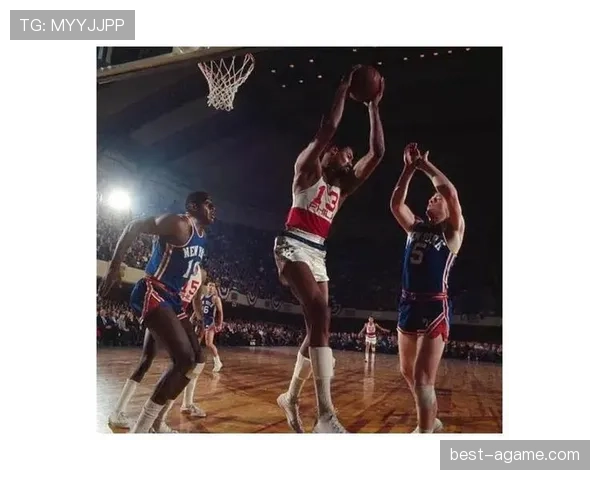 国际篮球干扰球规则解析，与NBA的主要差别是什么？